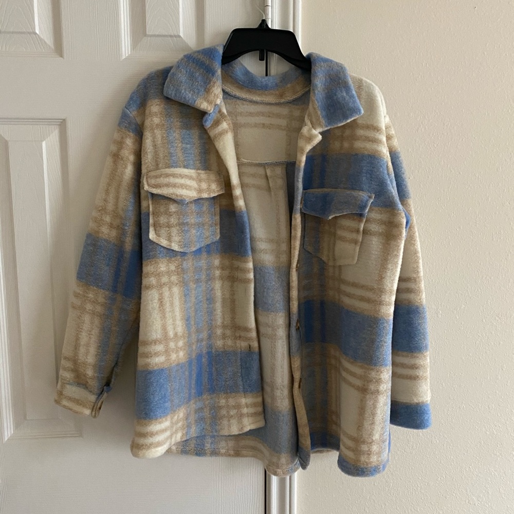 Coat/ Shirt